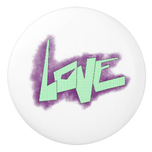 Liebesgraffiti lila grün mint typografie punkte keramikknauf