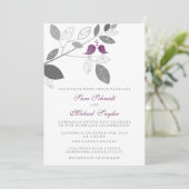 Liebesvögel auf einer Zweigniederhochzeit Einladung (Stehend Vorderseite)