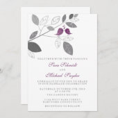 Liebesvögel auf einer Zweigniederhochzeit Einladung (Vorne/Hinten)