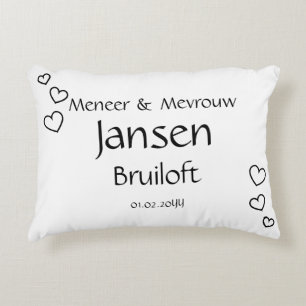 Liebevolles Treuegeschenk – Kissen mit Namen und D