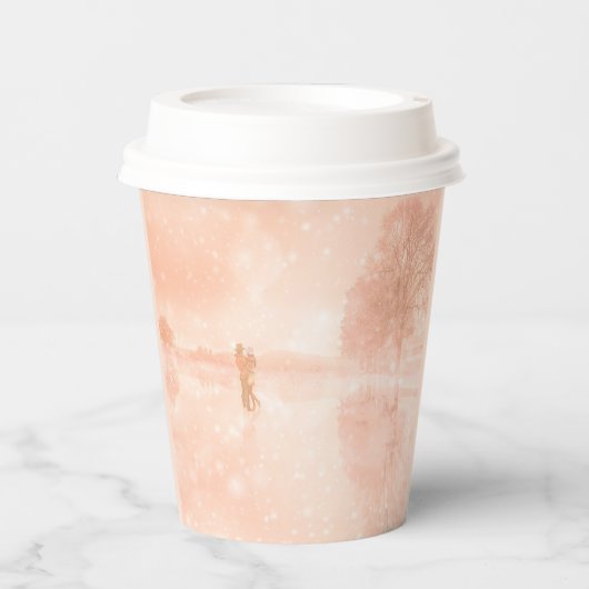 Liebhaber auf einem gefrorenen Teich Pappbecher (Vorderseite)