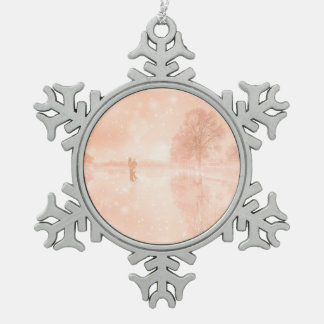 Liebhaber auf einem gefrorenen Teich Schneeflocken Zinn-Ornament