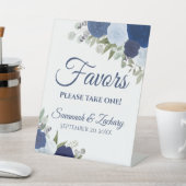 Liebhaber nehmen eine Blue Boho Rose Hochzeit. Sockelschild (In SItu)