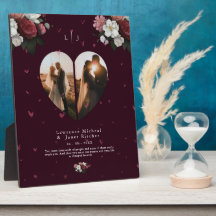 Liebliche Burgundy Custom Heart Form Paare Fotos