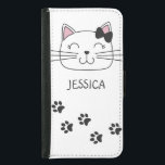 Liebliche Cartoon Katze mit Pfoten Fußspuren Geldbeutel Hülle Für Das Samsung Galaxy S5<br><div class="desc">Dieses weiße Gehäuse mit einem hübschen Cartoon-Kätzchen mit einem niedlichen Band auf dem Kopf und einigen Katzenpaws-Fußabdrücken,  die es noch gibt. Einfach anpassbar,  indem Sie Ihren Namen hinzufügen.</div>