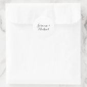 Liebliche Chic Calligraphy Couple Names Runder Aufkleber (Tasche)