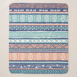 Liebliche ethnische Stammeszugehörigkeit. Vintage Sherpadecke