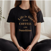 Liebliche Kaffeekochen T-Shirt
