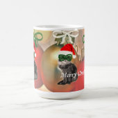 Liebliche Katze mit Weihnachtsmannmütze Kaffeetasse (Mittel)
