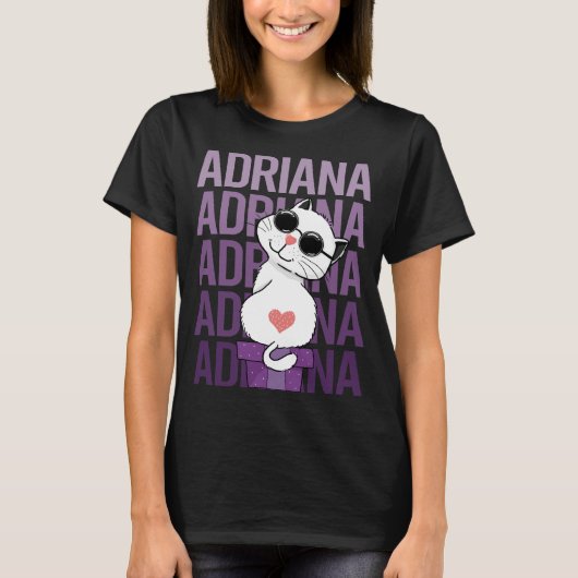 Liebliche Katze - Name Adriana T-Shirt (Vorderseite)