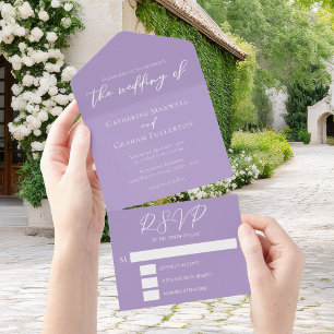 Liebliche Lilac-Hochzeit mit Lila weißer Typografi All In One Einladung