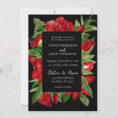 Liebliche Red Floral Bouquet Black Wedding Einladung (Vorderseite)
