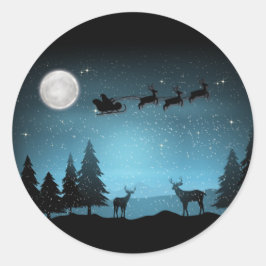 Liebliche Reindeer At Night Runder Aufkleber