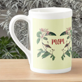 Liebliche Rosa Buds und Vogel auf Zweigen für Mama Porzellantasse