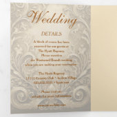 Liebliche Rose Hochzeit Dreifach Gefaltete Einladung (Innen Erste Seite)