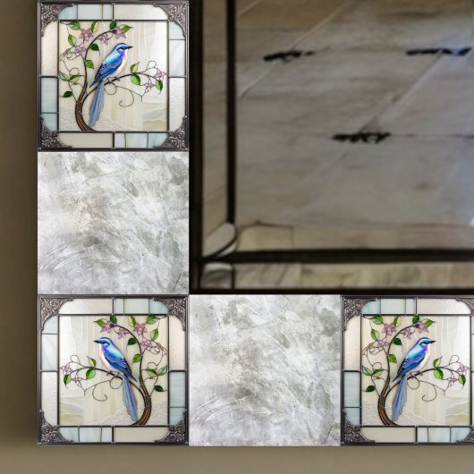 Lieblicher Bluebird über blühende Weinberge Fliese