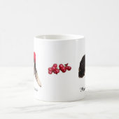 Lieblicher Hund mit einer Weihnachtsmannmütze an e Kaffeetasse (Mittel)