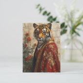 Lieblicher Tiger in einer Roben-Collage Postkarte (Stehend Vorderseite)