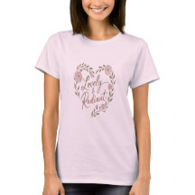Lieblicher und strahlender T - Shirt