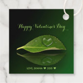 Liebliches herzförmiges Wassertropfen auf dem Leaf Geschenkanhänger (Rückseite)