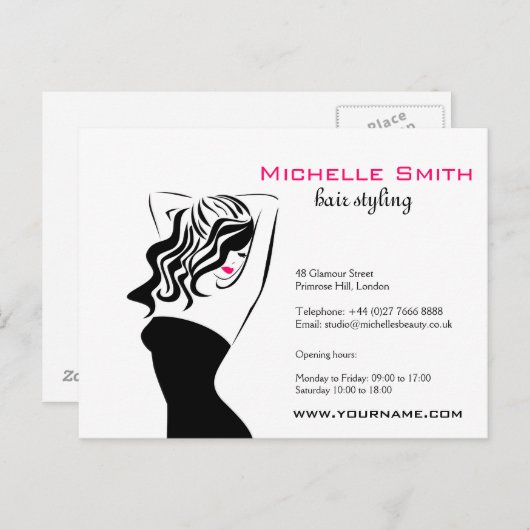 Liebliches Mädchen mit Haarstyling-Branding Postkarte (Vorne/Hinten)