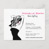 Liebliches Mädchen mit Haarstyling-Branding Postkarte (Vorderseite)