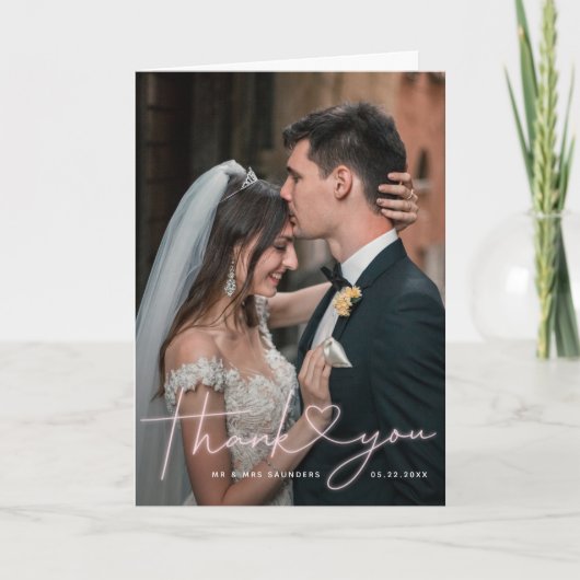 Liebliches Neon Pink Heart Wedding Foto Dankeskarte (Vorderseite)