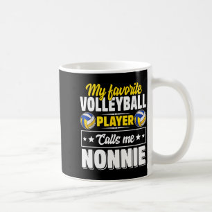 Lieblings-Volleyballspieler nennt Nonnie Mutter Kaffeetasse