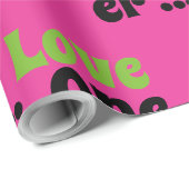 Liebt einander Geschenkpapier (Rolleneckpunkt)