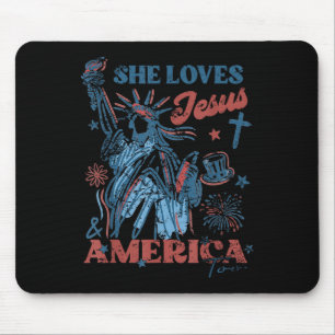 Liebt Jesus und Amerika auch Christlich Patriotisc Mousepad