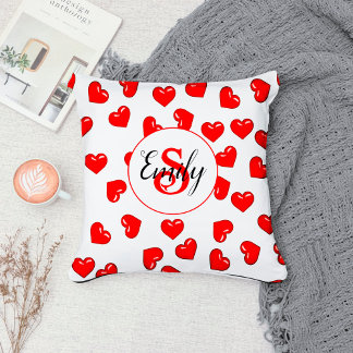 Liebt rotes Herzmuster auf weißem mit Monogramm Kissen
