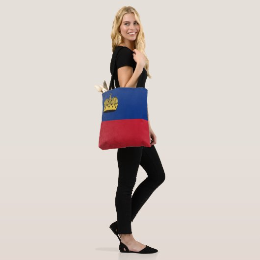 Liechtenstein Tasche (Am Model)