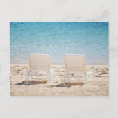 Liegestühle am Sandstrand Postkarte (Vorderseite)