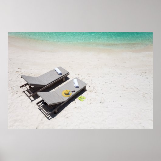 Liegestühle am Strand Poster (Vorne)