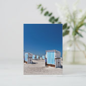 Liegestühle am Ufer der Ostsee Postkarte (Stehend Vorderseite)