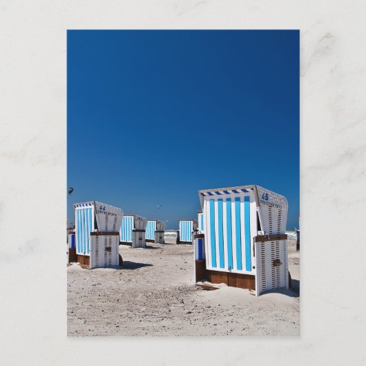 Liegestühle am Ufer der Ostsee Postkarte (Vorderseite)