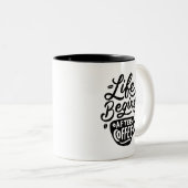 Life Begins After Coffee, Two-Tone Coffee Mug Zweifarbige Tasse (VorderseiteRechts)