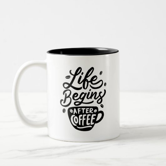 Life Begins After Coffee, Two-Tone Coffee Mug Zweifarbige Tasse (Links)