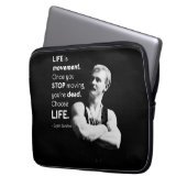 Life - Eugen Sandow Bodybuilding Motivierend Laptopschutzhülle (Vorderseite Links)
