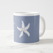 Life is Better Beach Blue White Starfish Jumbo-Tasse (Vorderseite Rechts)