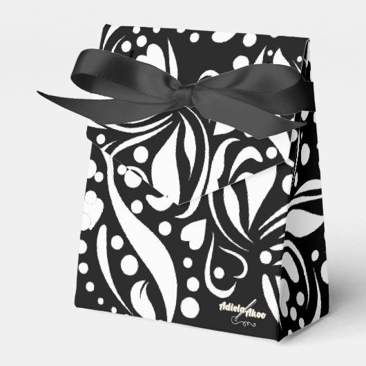 Life Quote Black Gevor Box von Adiela Akoo Geschenkschachtel (Vorderseite)