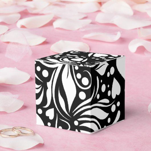 Life Quote Black Gevor Box von Adiela Akoo Geschenkschachtel (Hochzeit)