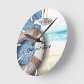 Life Saver Beach Scene Runde Wanduhr (Winkel)