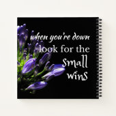 Life-Zitate - suchen Sie nach den kleinen Gewinnen Notizblock (Rückseite)