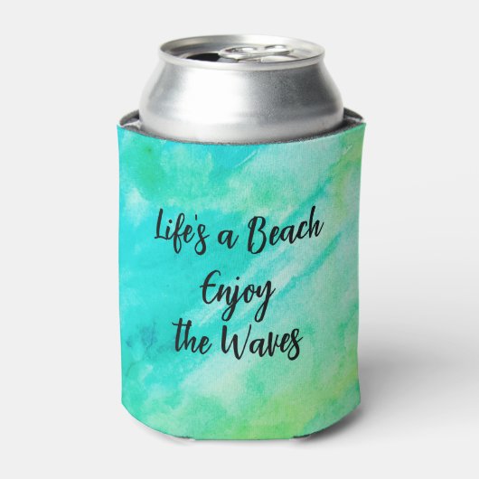Life's a Beach Genießen Sie das Waves Blue Texture Dosenkühler (Kanne Vorderseite)