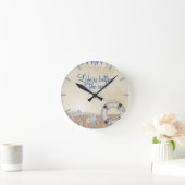 Lifesaver auf dem Sand Runde Wanduhr (Zuhause)