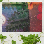 Lifesaver Cactus through a Rainy Window Geschirrtuch (Gefaltet)