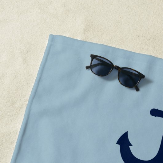 Light Blue and White Stripe Personalized Elegant Strandtuch (Beispiel)