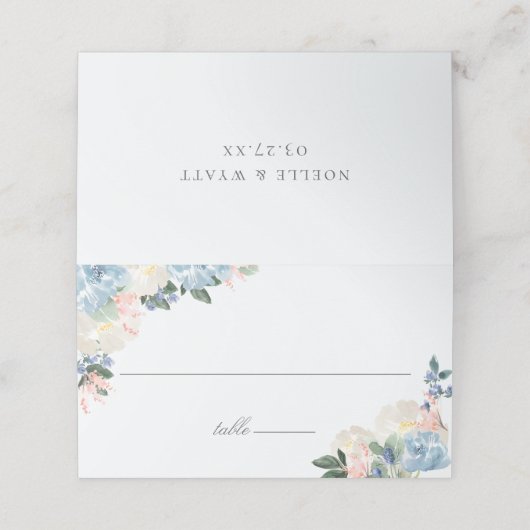 Light Blue Botanical Wedding Platzkarte (Außenseite Aufgefaltet)