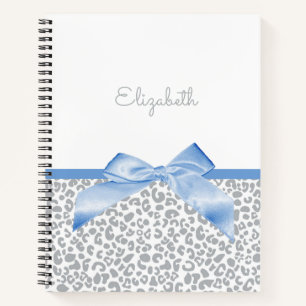 Light Blue Bow mit trendigem Leopard Print und Nam Notizblock